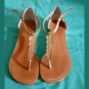 Seychelles Gold Scalloped Mini-Wedge Sandals 7.5